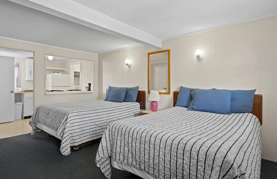 Beach Motel And Suites-1