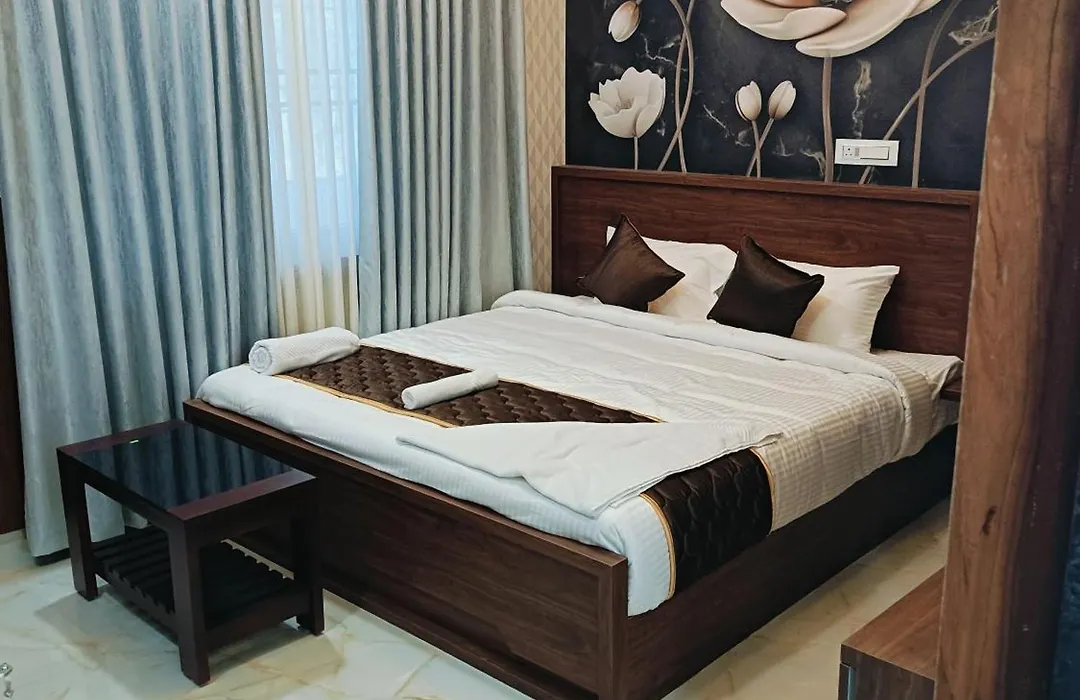 Golden Residency-1