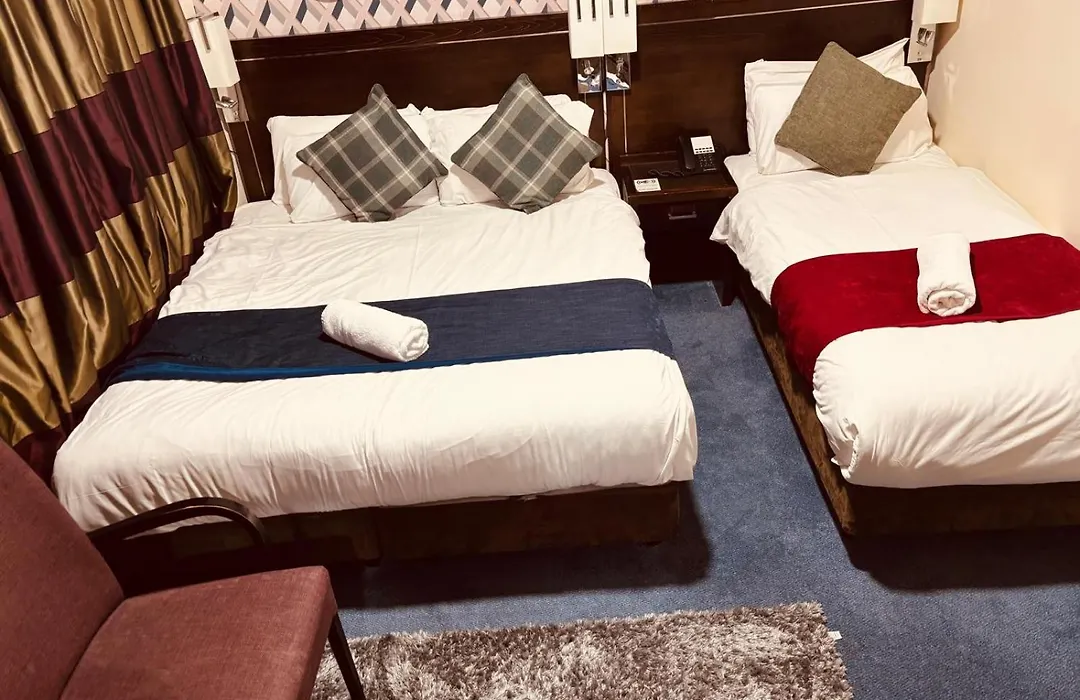 Acorn Lodge Hotel Gatwick & Parking-1