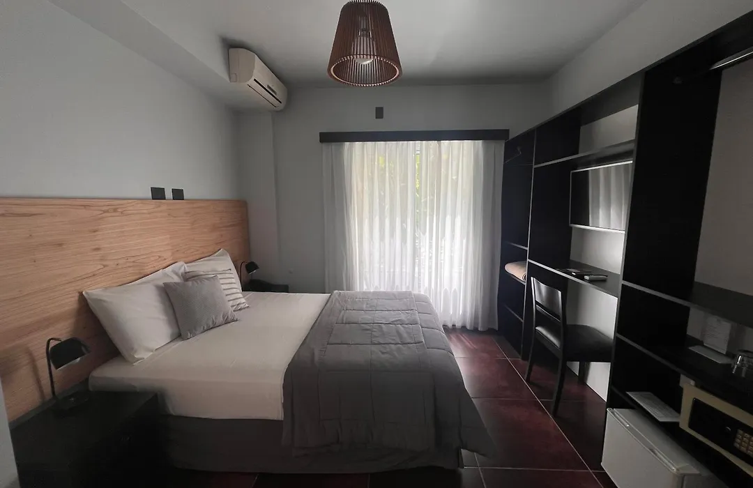 5411 Soho Hotel-1