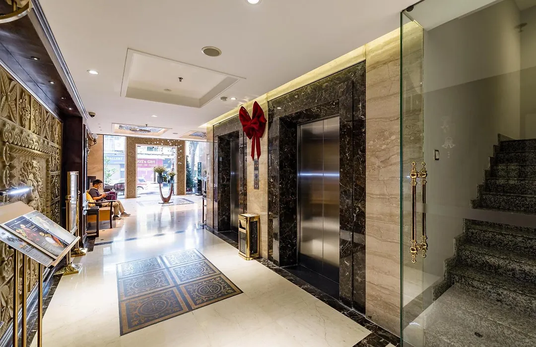 Golden Lotus Luxury Hotel-1