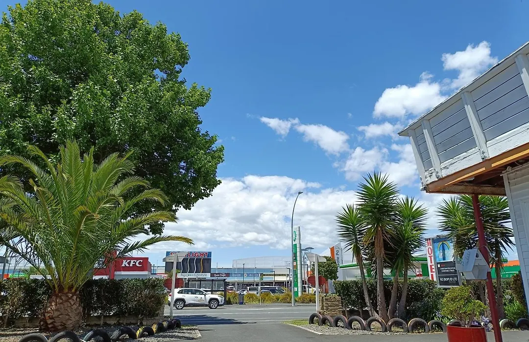 Rainbow Motel & Guest House-1