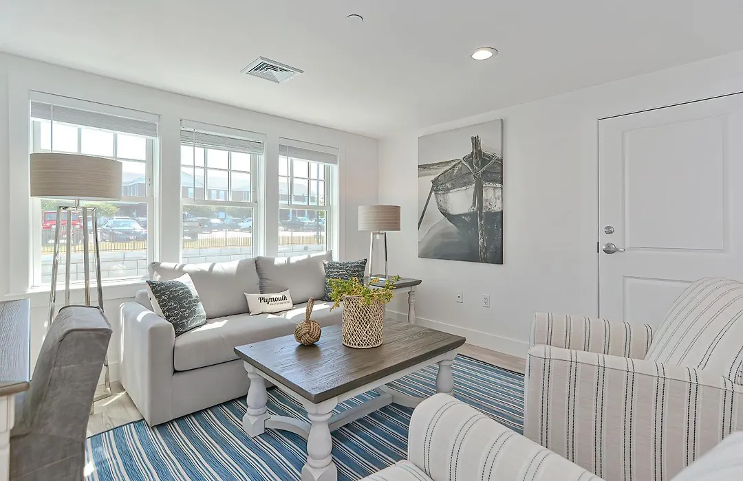 Harbourtown Suites On Plymouth Harbor-1