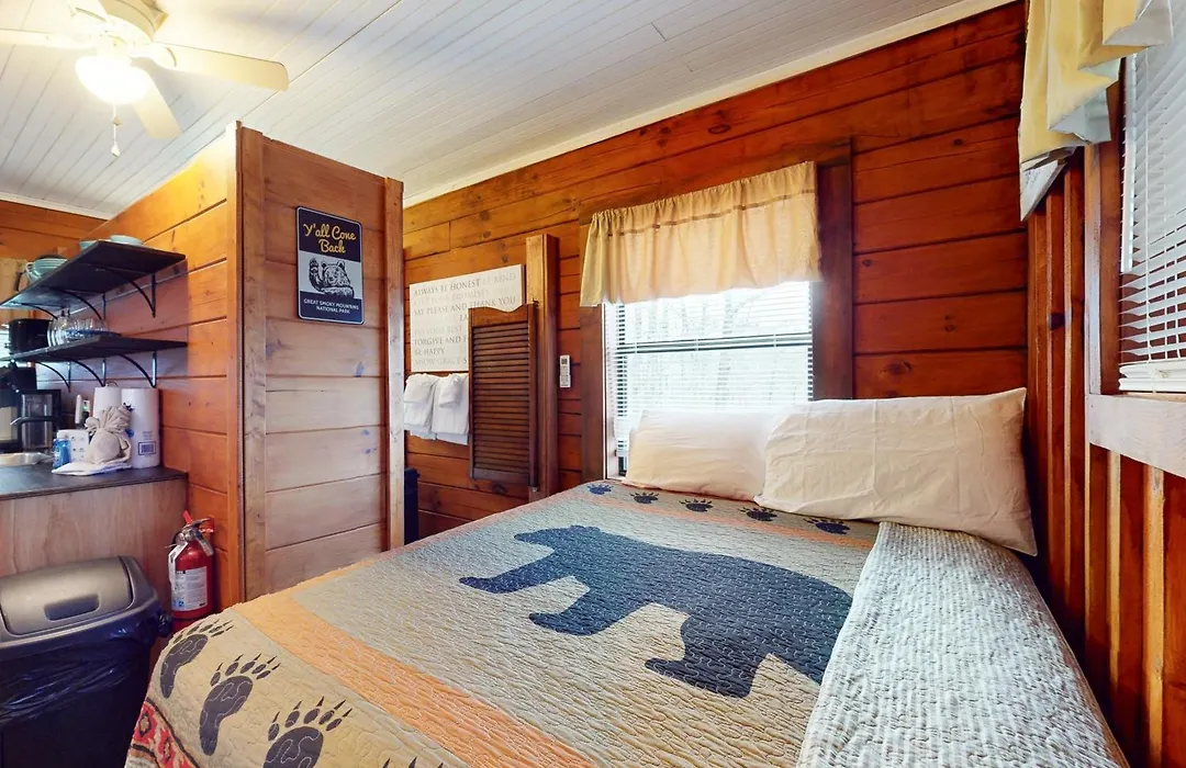 Cozy Cabin-1