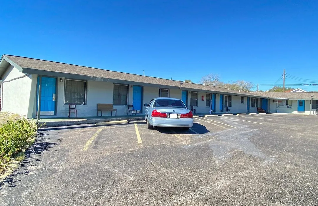 Tropic Motel-1
