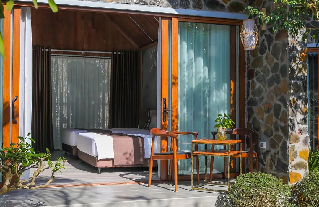 Tam Coc Serenity Hotel & Bungalow-1