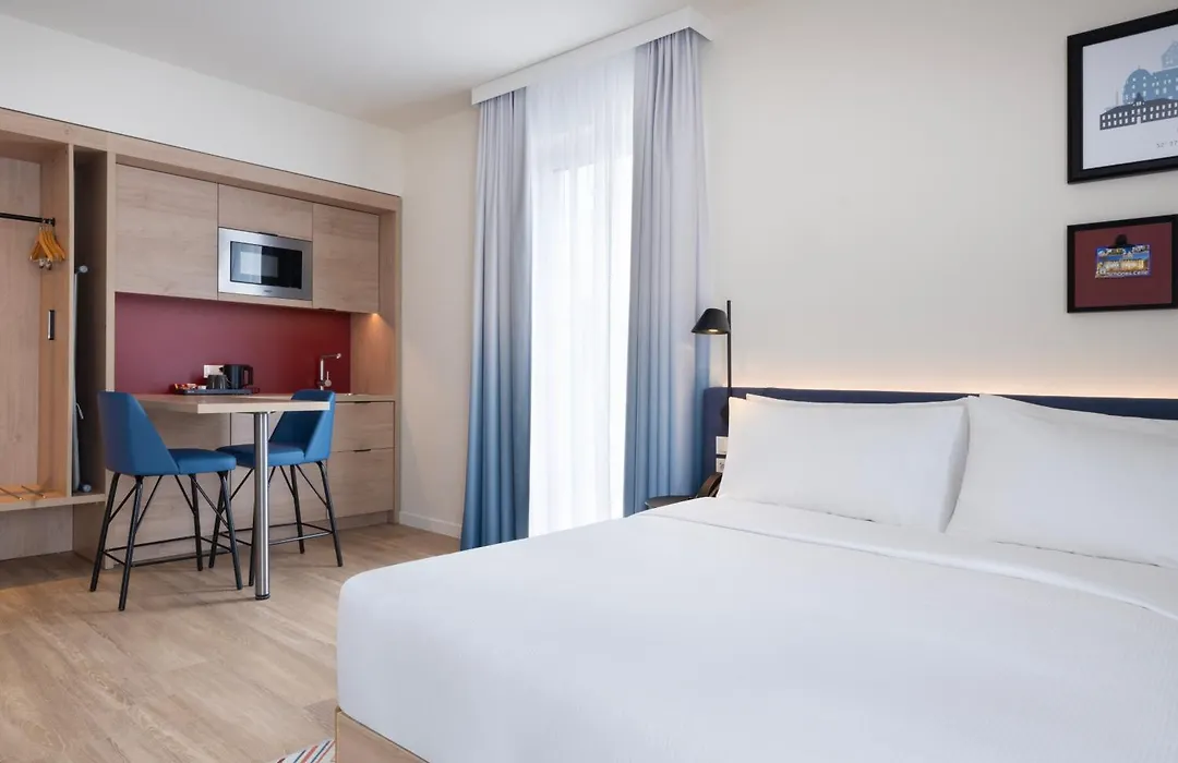Hampton By Hilton Celle-1