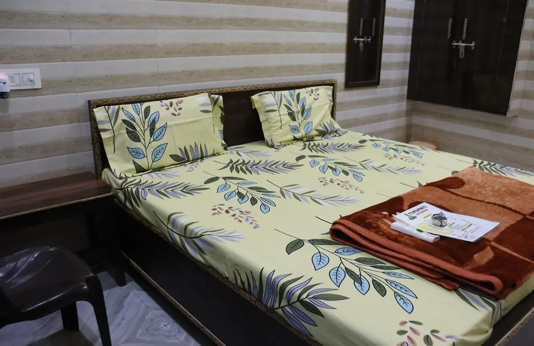 Tirupati Balaji Guest House-1