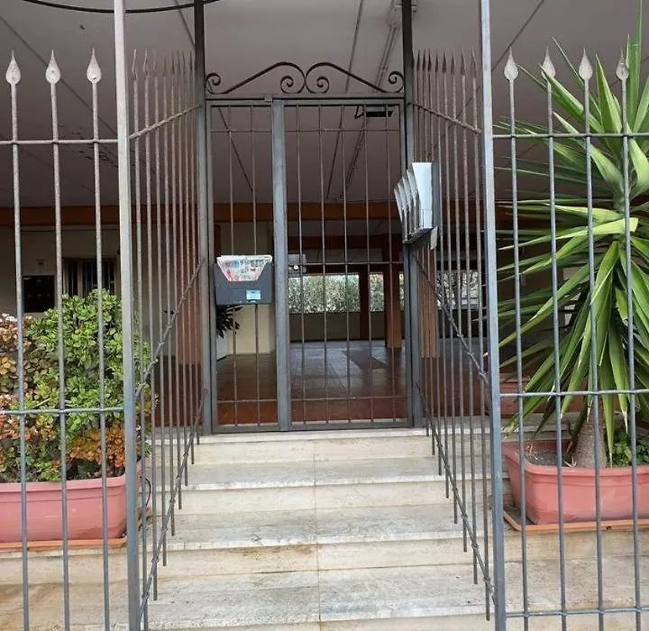 Lili'S House-1