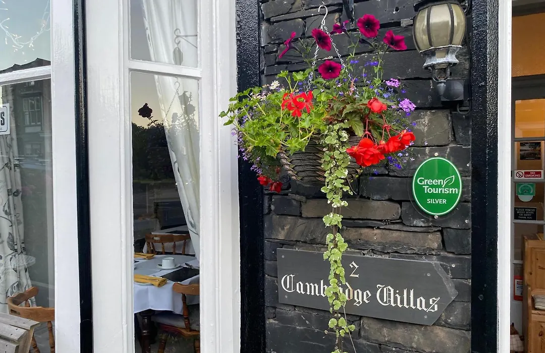 2 Cambridge Villas B & B-1