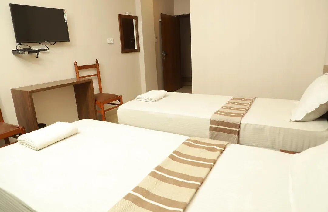 Plaza Tourist Home-1