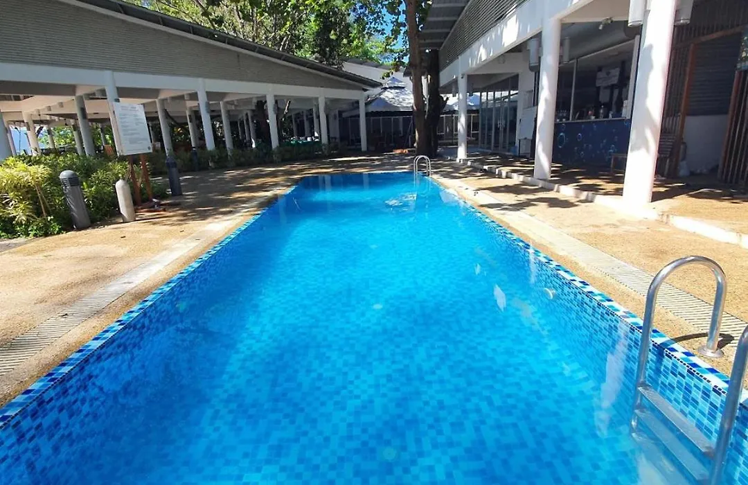 Mamutik Island Lodge-1
