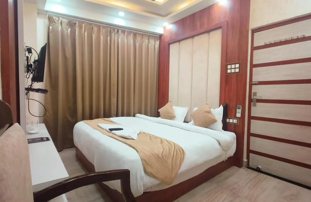 V Square Airport Hotel-1