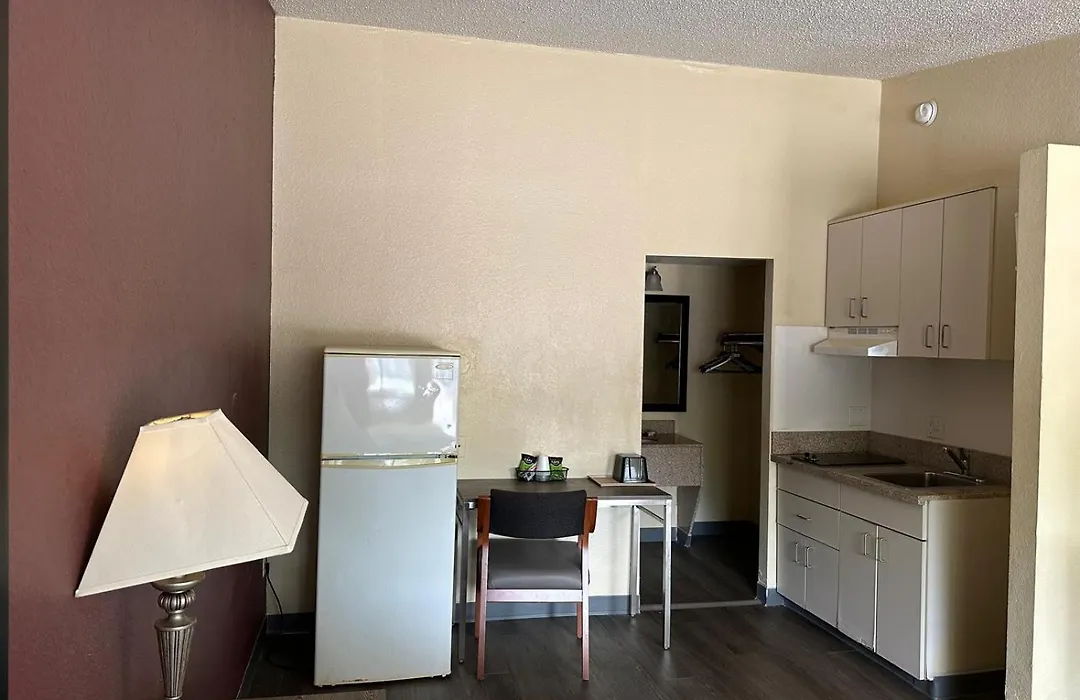 Amerivu Inn & Suites-Extended Stay Aberdeen-1