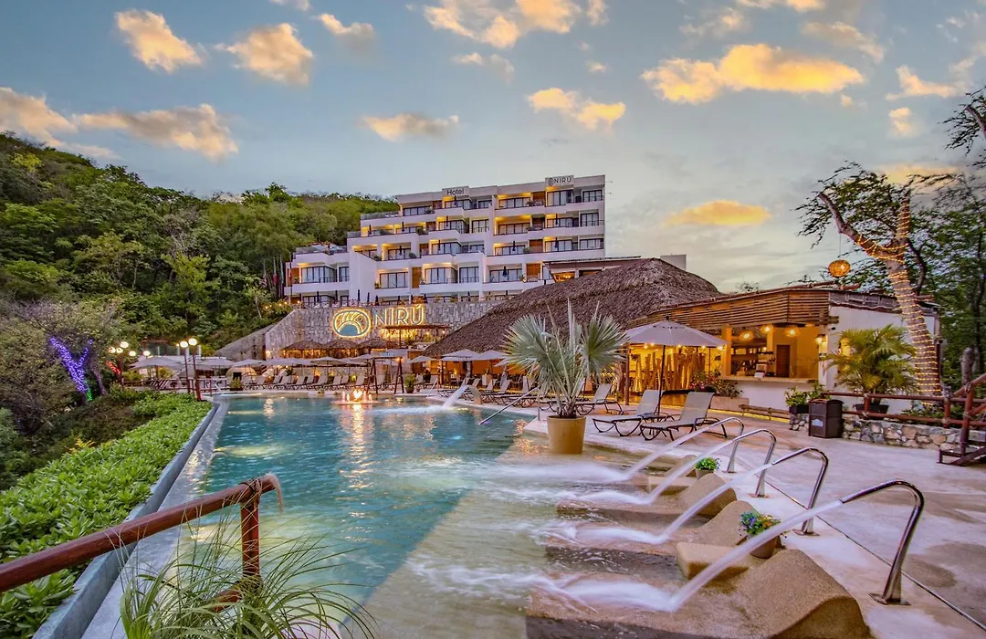 Niru Ocean Suites By Binniguenda-1