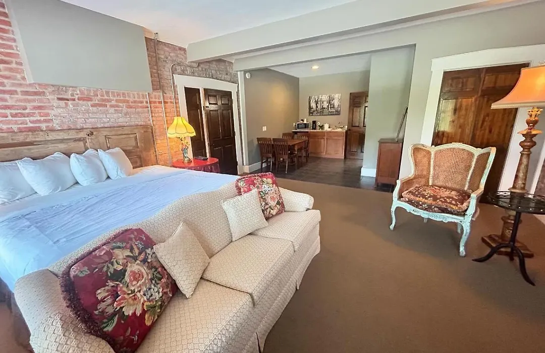William Watson Hotel-1