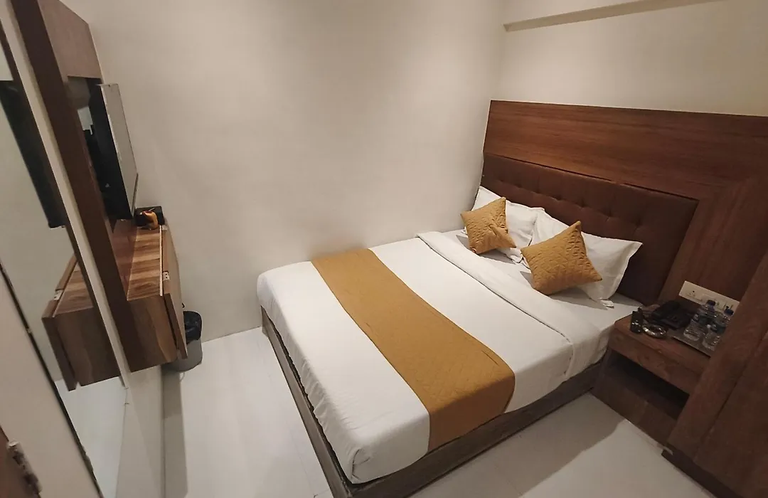Hotel West Line Andheri-1