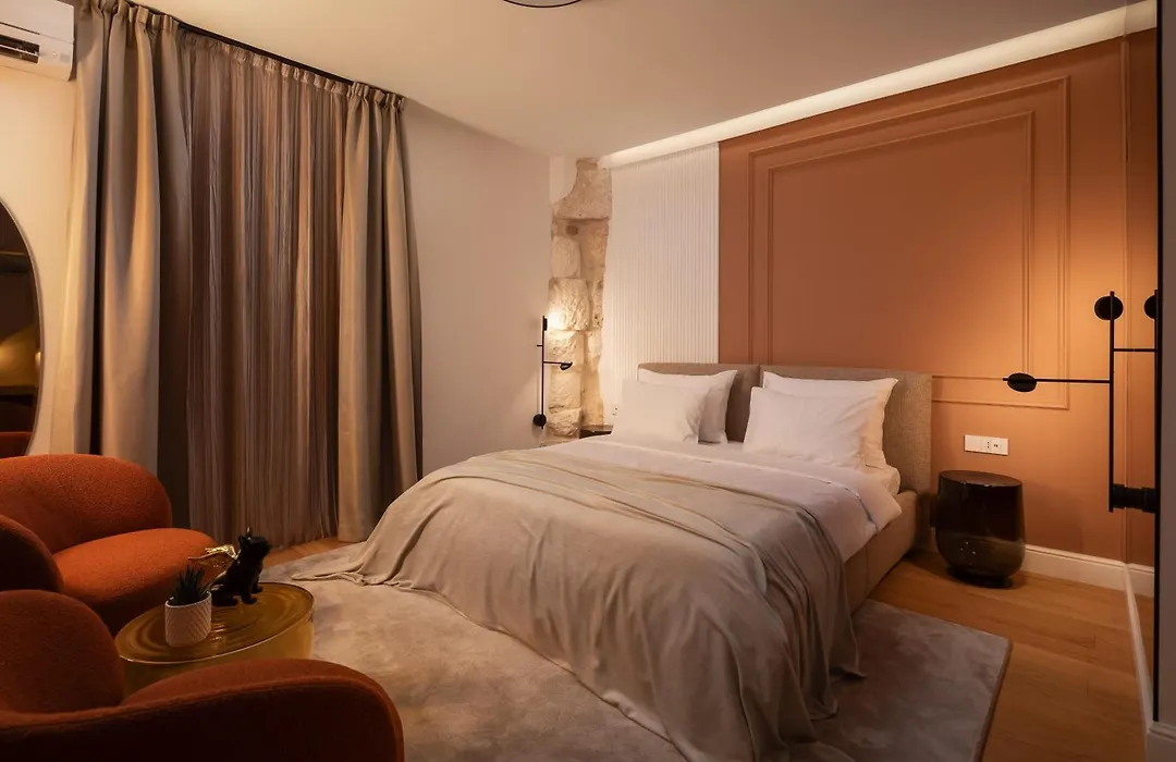 Golden Gate Deluxe Room - Unique Unesco Location-1