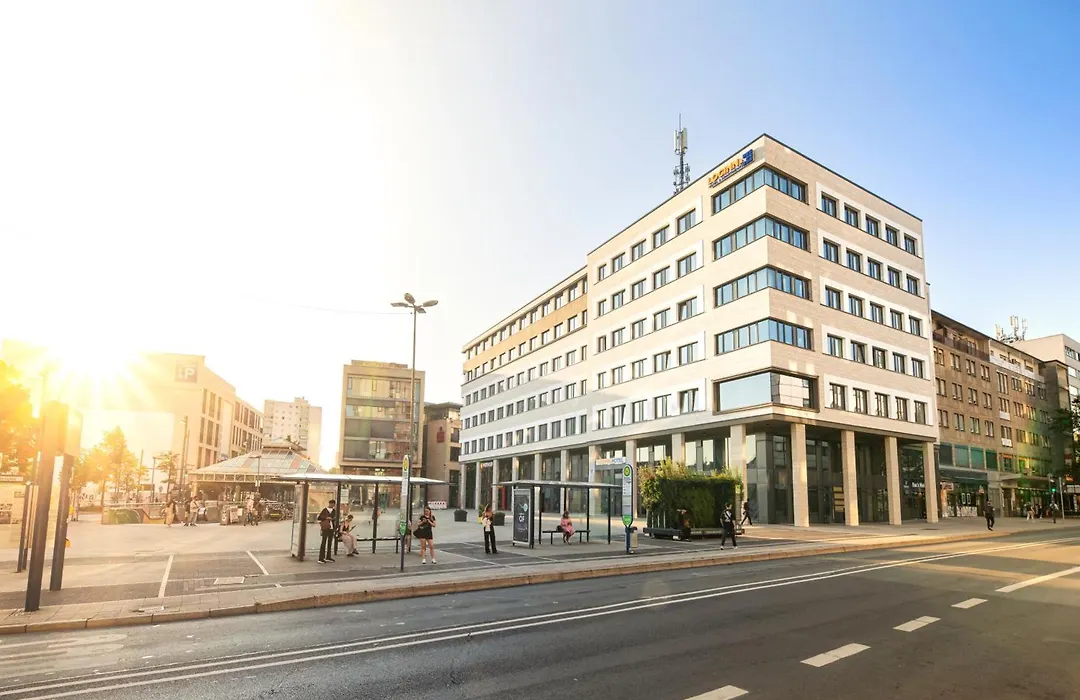 Loginn Hotel Offenbach-1