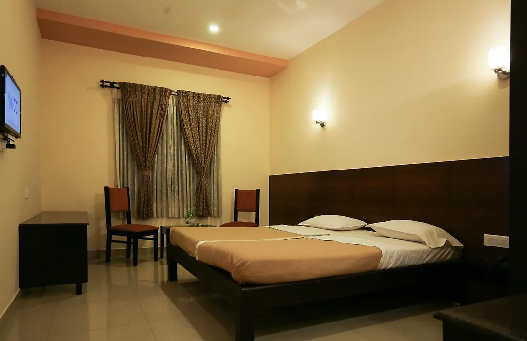 Philomena Hotel & Apartment-1