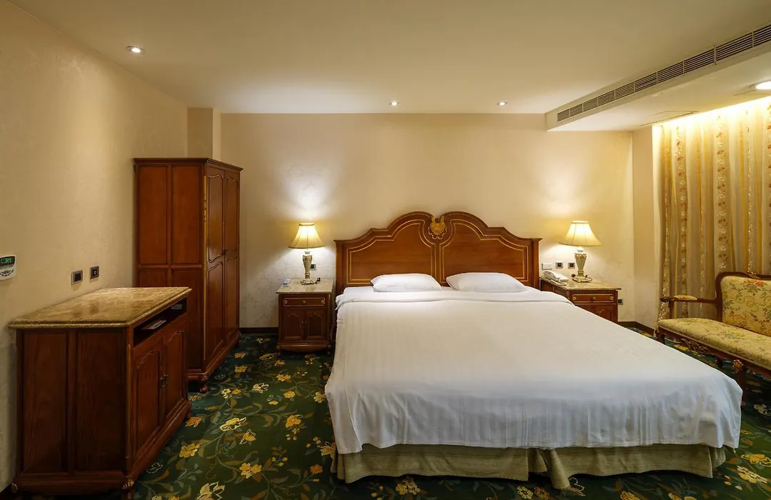 Grand Pleasure Spring Hotel-1