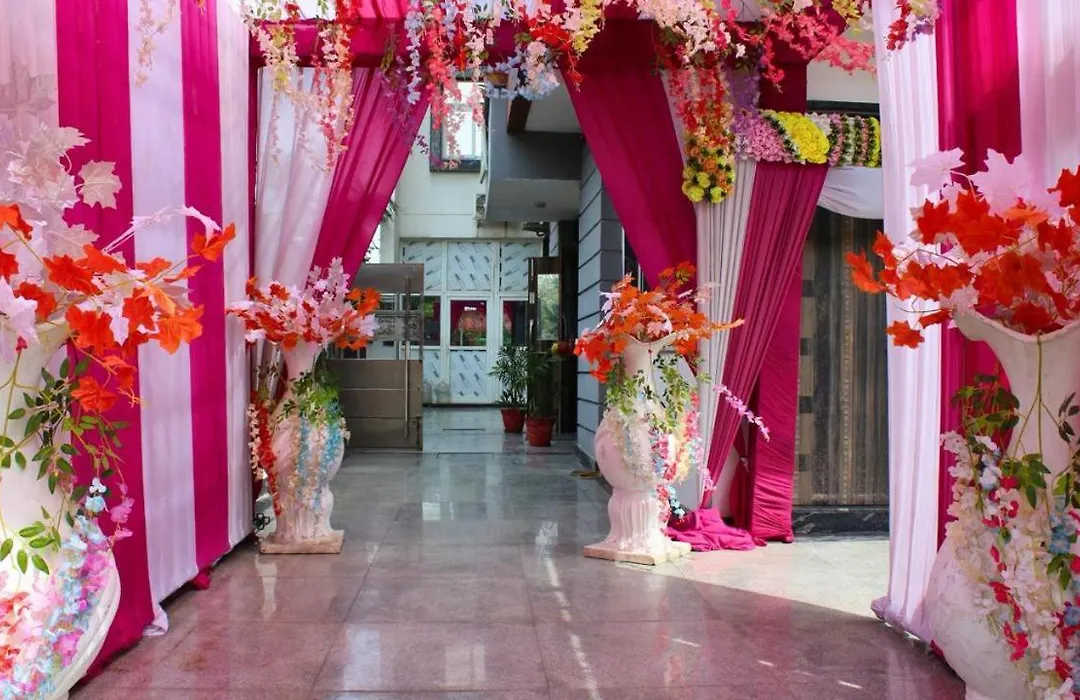 Shaurya Hotel And Banquet-1