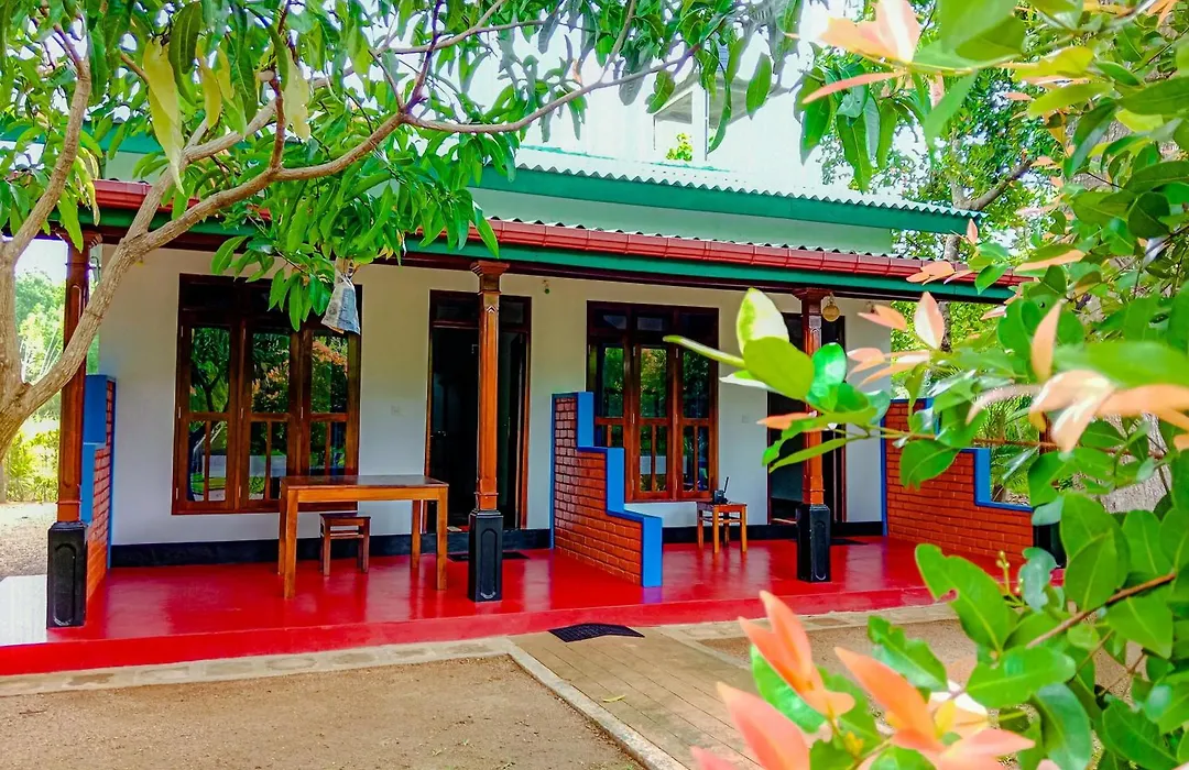 Pride Rock Villa & Tree House-1