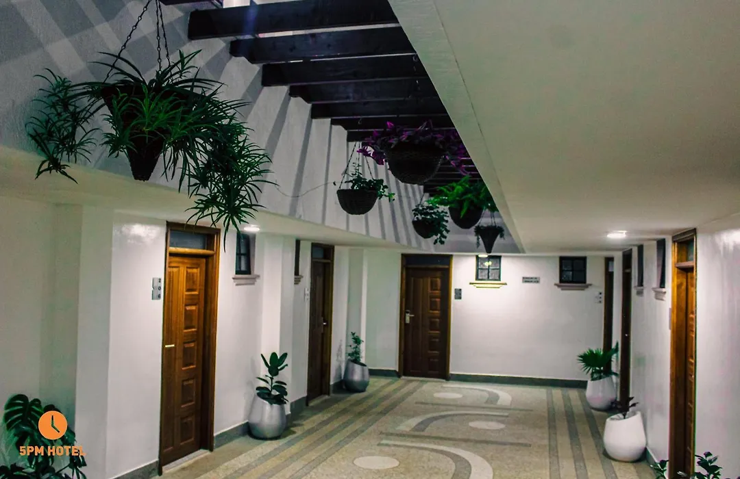 5 Pm Hotel-1