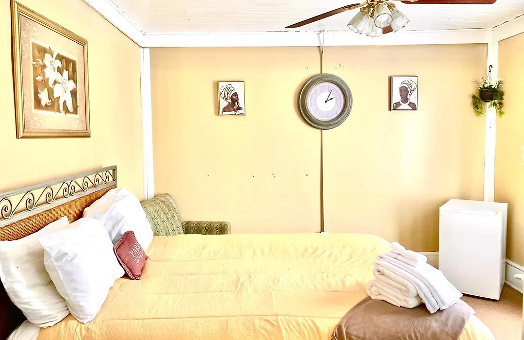 Bella'S Boutique Hotel-1