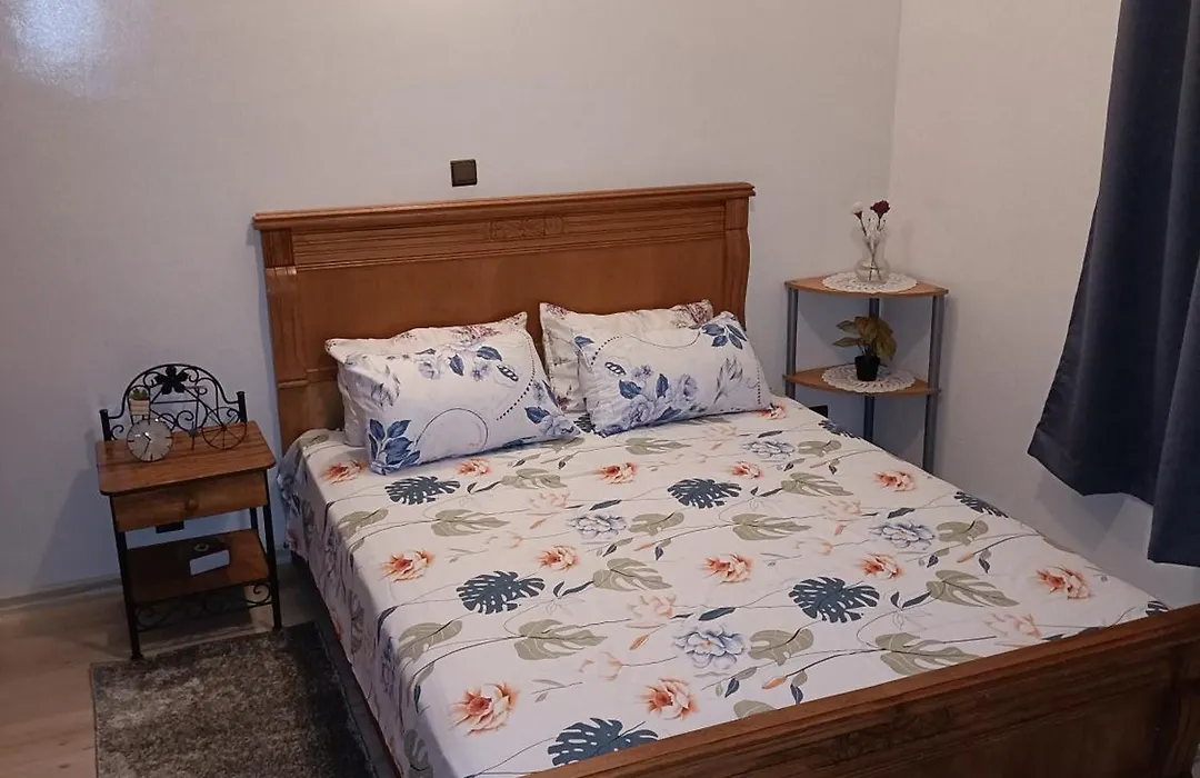 1 Room Only For Women للنساء فقط-1