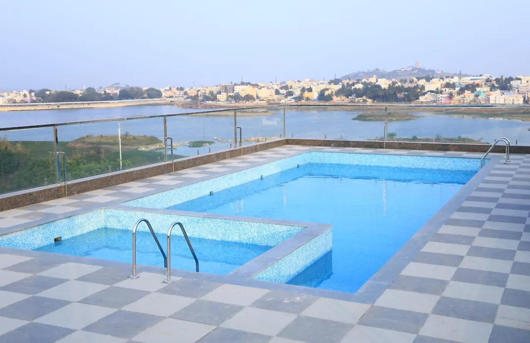 Hotel Anand Grand-1