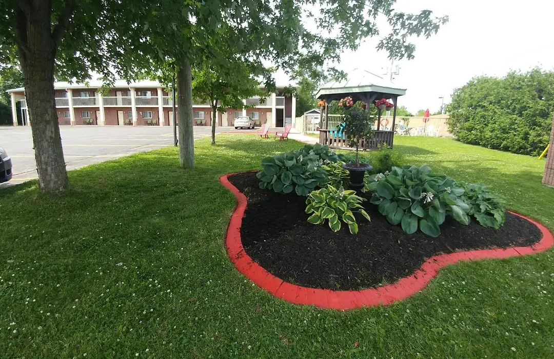 Riviera Inn And Suites 1000 Islands-1