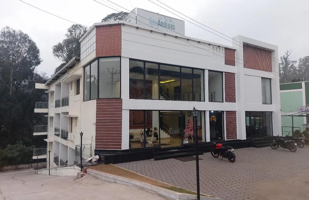 Sanandreas Hotel Yogiroomsonline-1