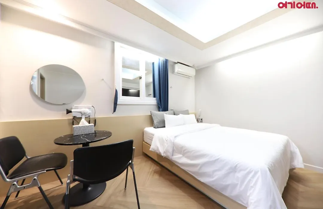 Number 25 Hotel-1