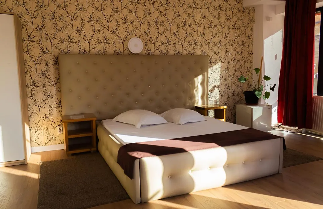 Hotel Funnytime-1