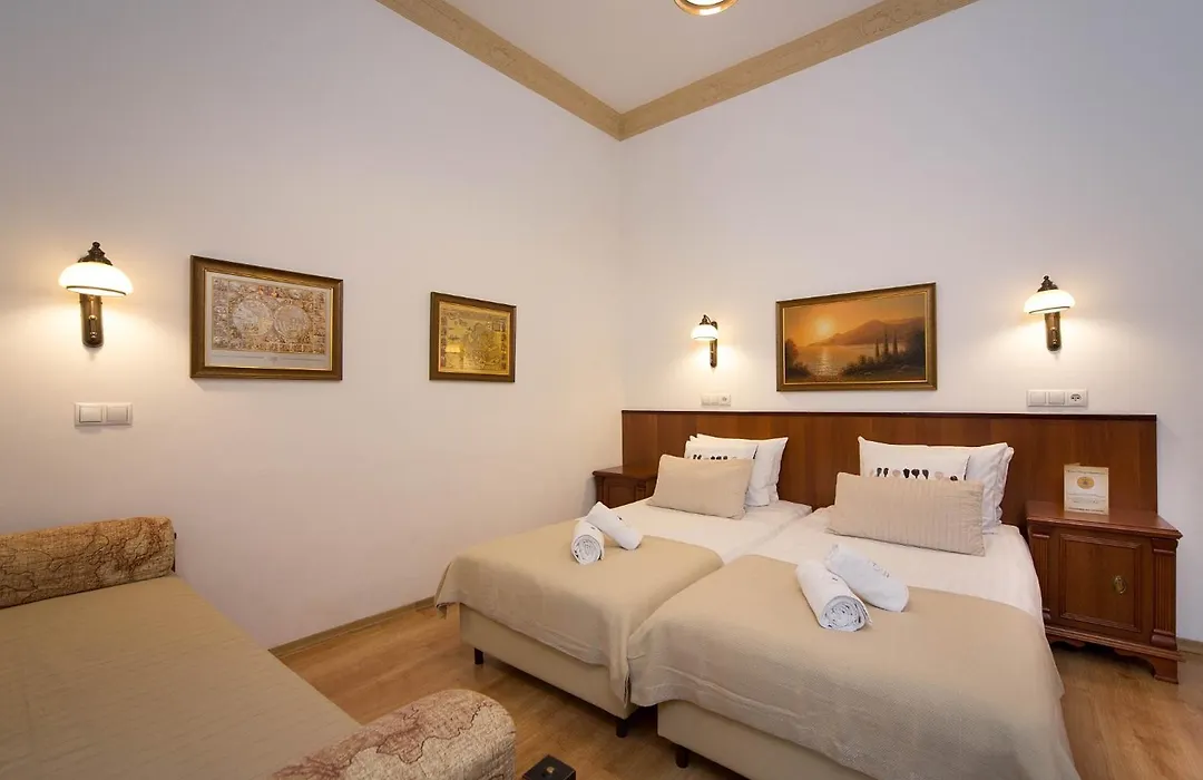 Ventus Rosa Self Service Apartments-1