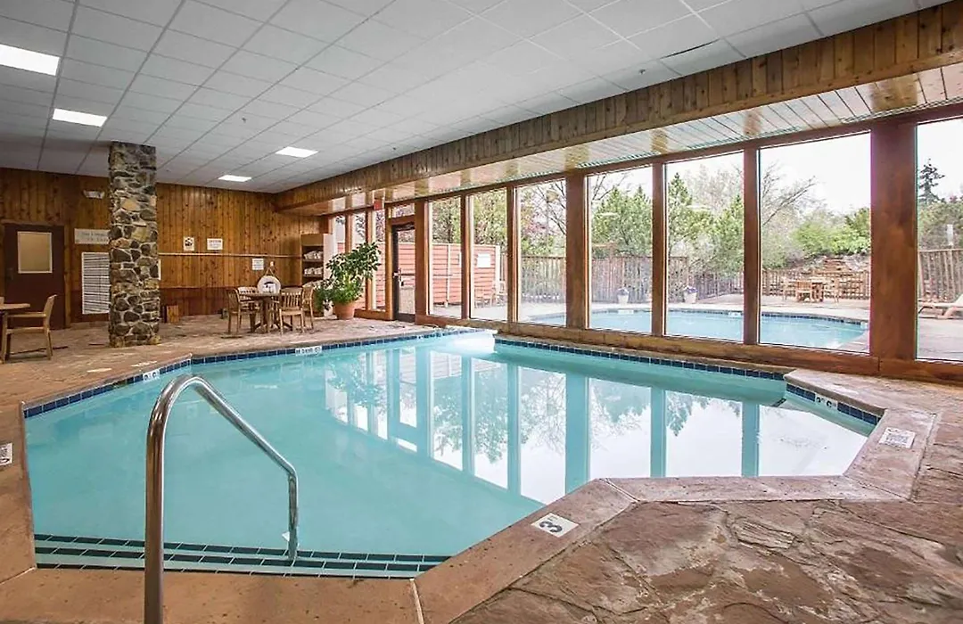 Howard Johnson By Wyndham Merrillville-1