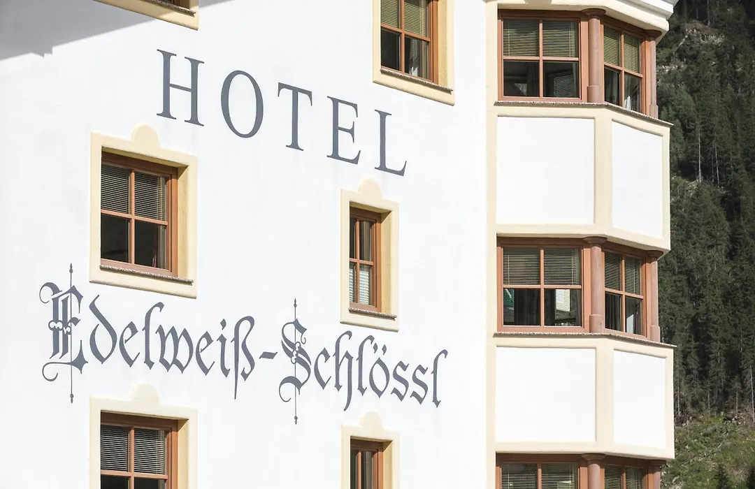 Hotel Edelweiß-Schlössl-1