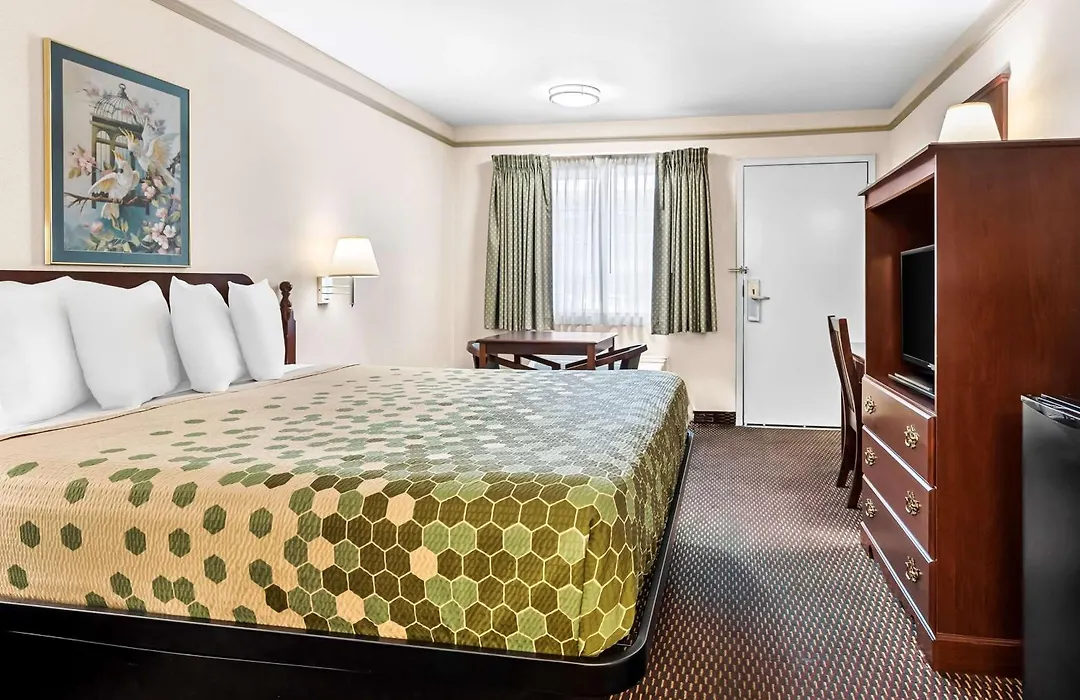 Surestay Hotel By Best Western Castro Valley-1