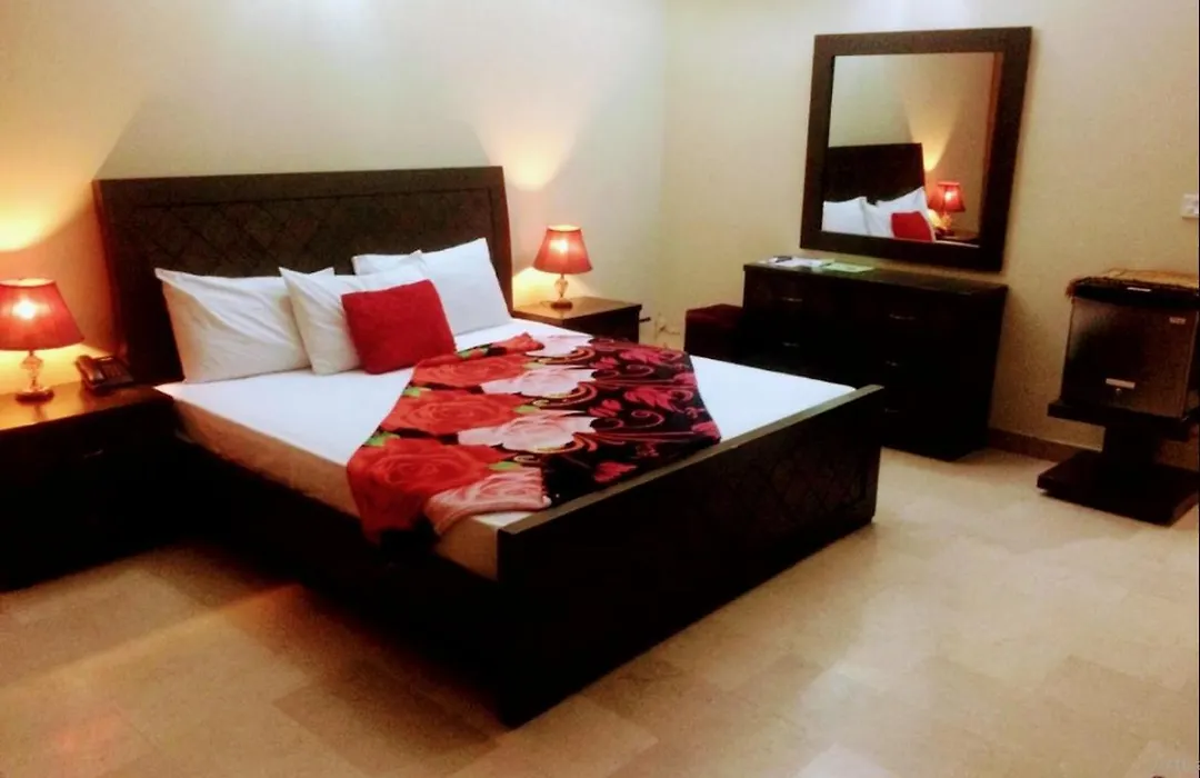 Royal Galaxy Bed & Breakfast Islamabad: Family-Exclusive Retreat-1