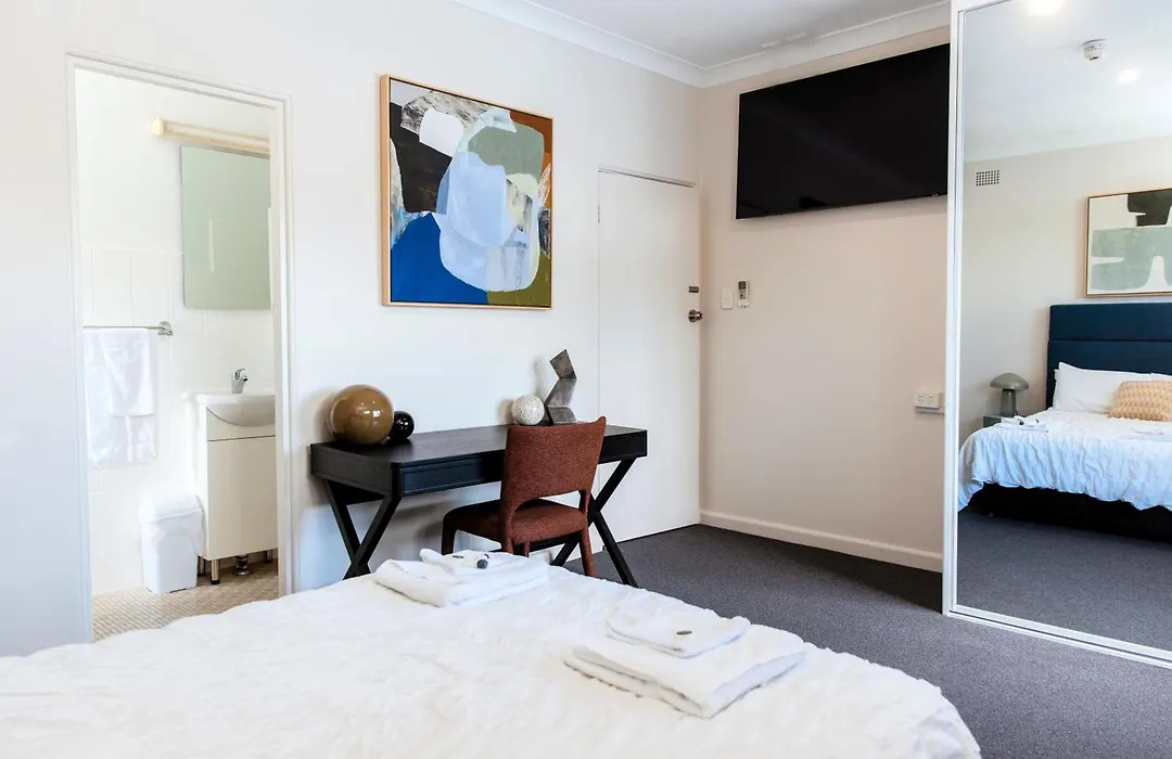 Figtree Hotel Wollongong-1