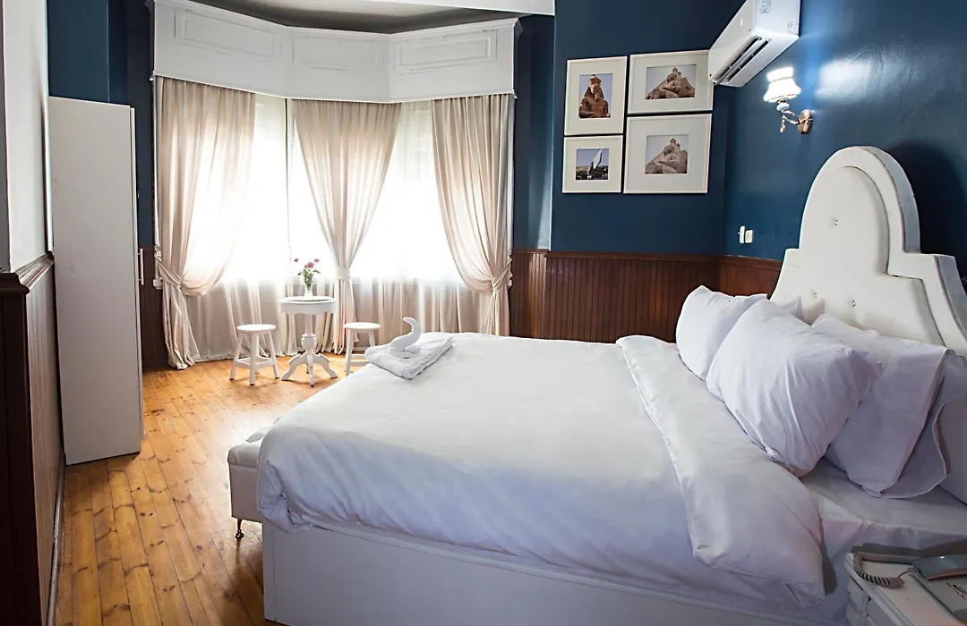 Tahrir Plaza Suites - Museum View-1