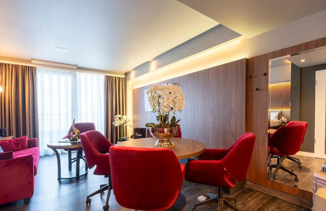 Plaza Premium Heidelberg-1