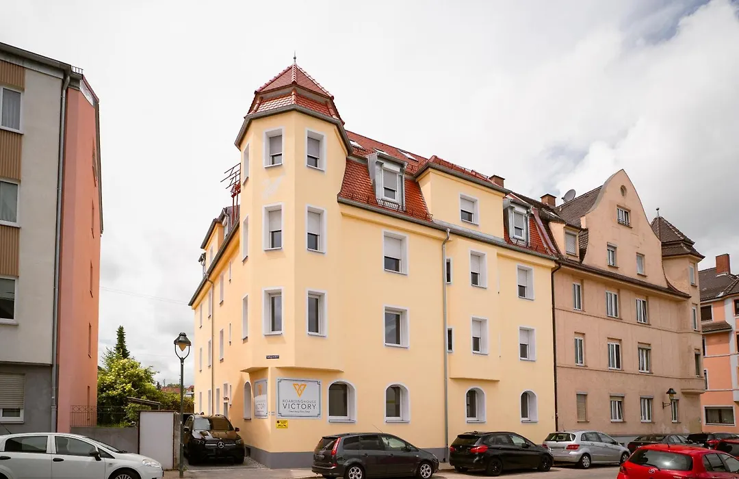 Boardinghouse Victory-1