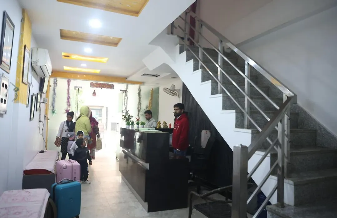 Hotel Grand Father-1
