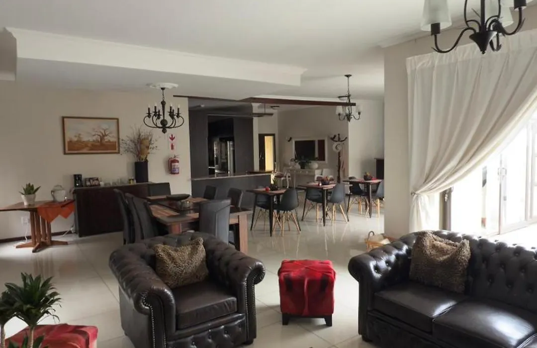 Cora'S Boutique Bed & Breakfast-1