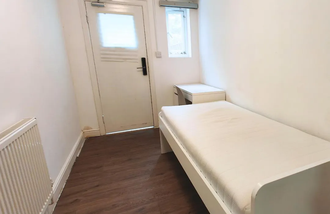 Cozy Ensuite Single Room In Elephant And Castle-1