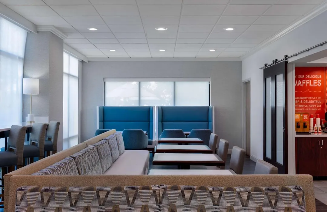 Hampton Inn Tallahassee-Central-1