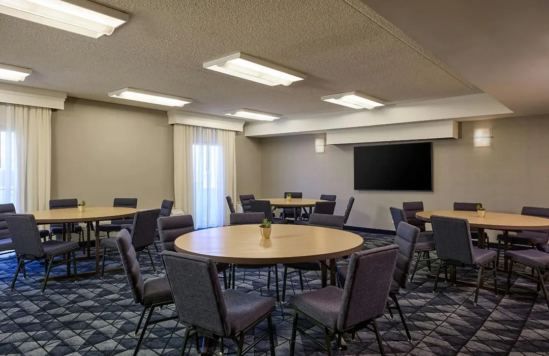 Courtyard By Marriott Phoenix North-1