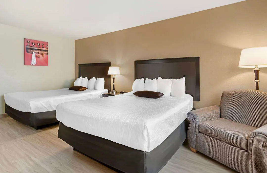 Best Western Green Bay Inn And Conference Center-1